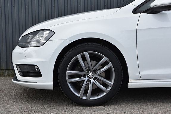 Volkswagen Golf VII 5 of 22