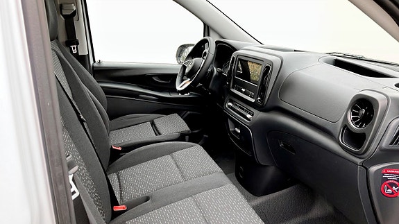 Mercedes-Benz eVito 112 3 of 5