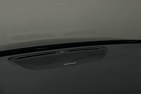 Volvo V60 Cross Country 28 of 28