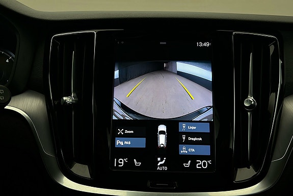 Volvo V60 Cross Country 26 of 28