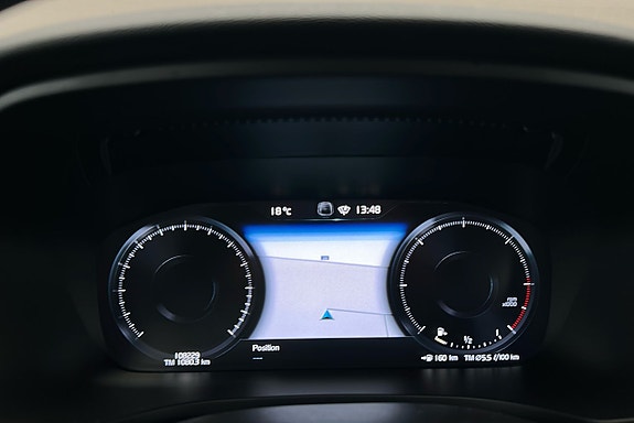 Volvo V60 Cross Country 7 of 28
