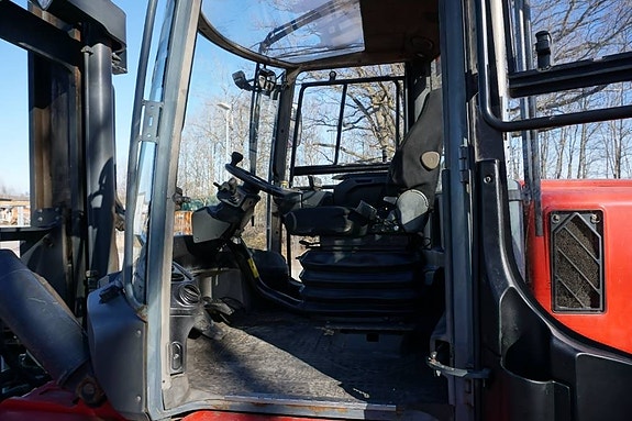 Kalmar DCG100-6 4 of 10