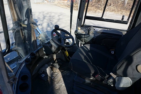 Kalmar DCG100-6 5 of 10