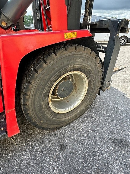 Kalmar DCG150-6 15 of 15