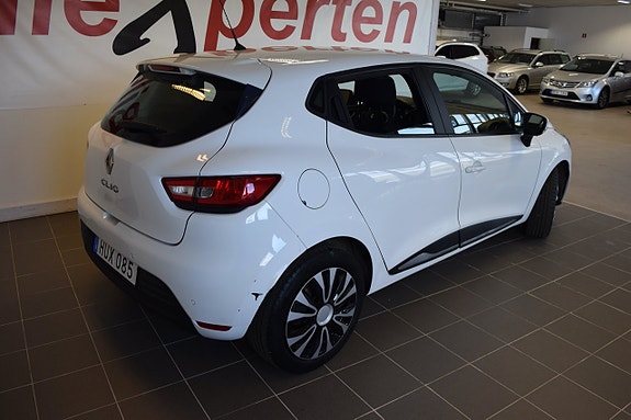 Renault Clio 2 of 5