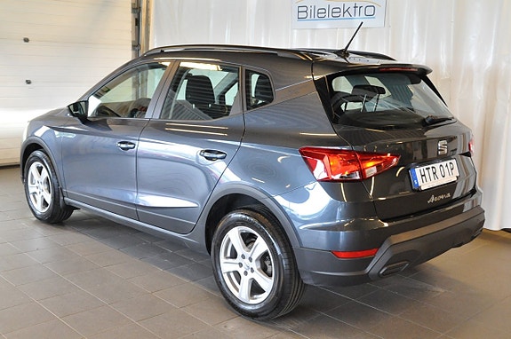 Seat Arona 4 of 5