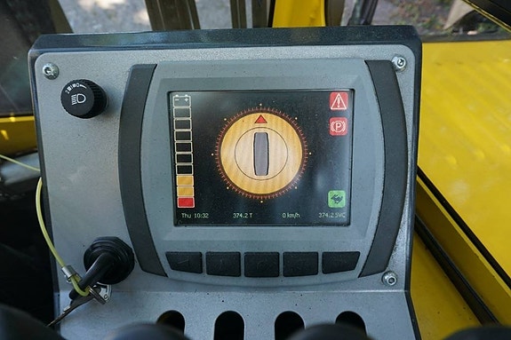 Combilift CBE3000 9 of 10