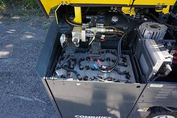 Combilift CBE3000 7 of 10