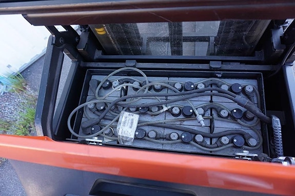 Toyota SPE160L 3 of 8