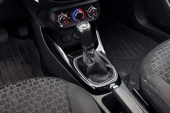 Opel Corsa 11 of 12