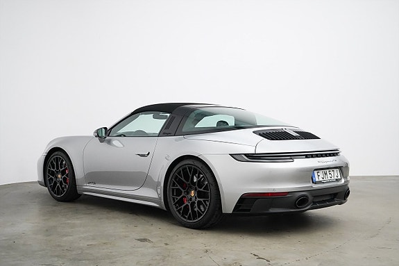 Porsche 911 Targa 4 GTS 6 of 30
