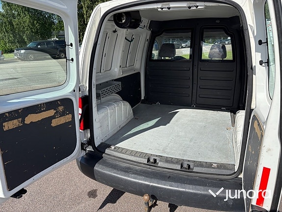 Volkswagen Caddy 9 of 13