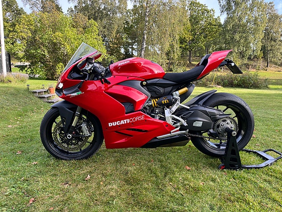Ducati Panigale V2 5 of 6