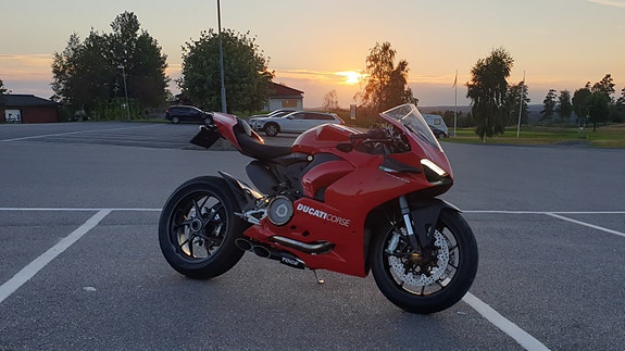 Ducati Panigale V2 2 of 6