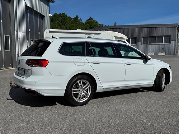Volkswagen Passat 4 of 5