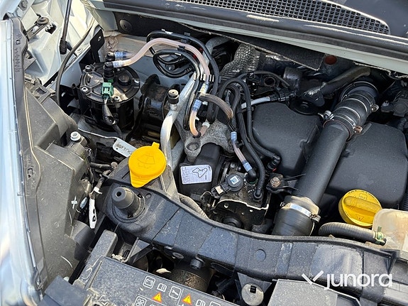 Renault Kangoo Express 15 of 17