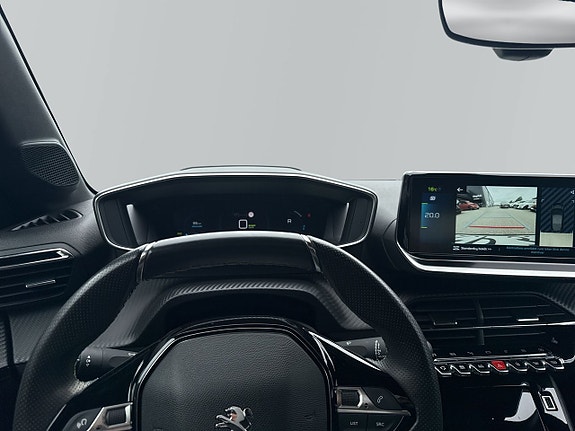 Peugeot e-208 14 of 15