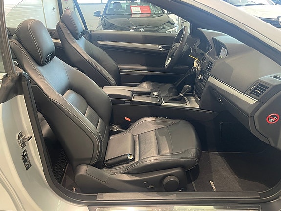 Mercedes-Benz E250 18 of 25