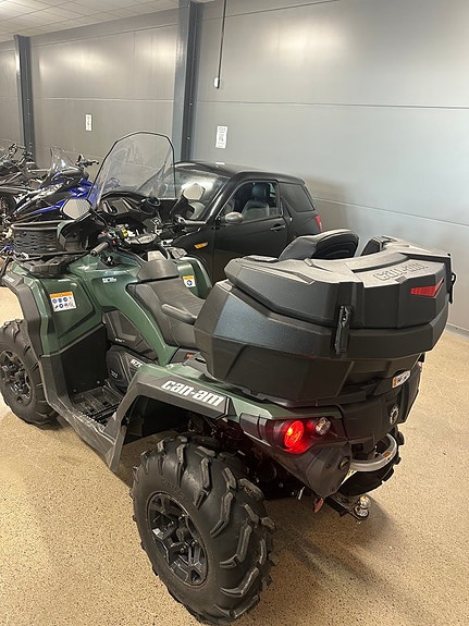 Can-Am Outlander 570 XU Max (momsad) 2 of 3