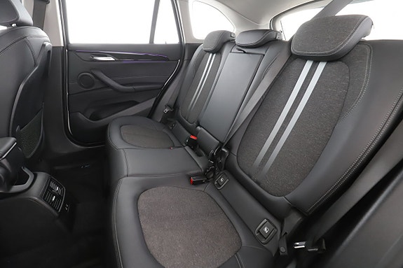 BMW X1 15 of 18