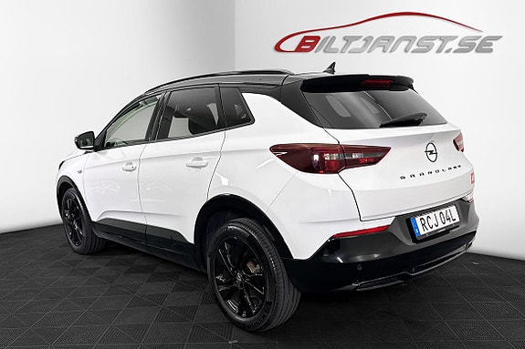 Opel Grandland 3 of 5