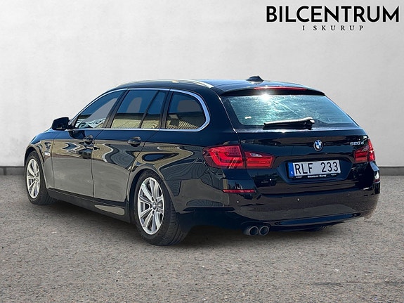 BMW 520 2 of 5