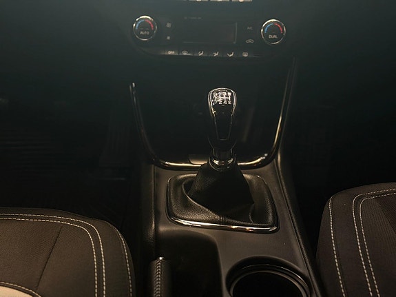 Kia Ceed 12 of 24