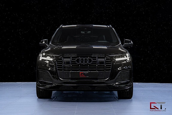 Audi Q7 3 of 5