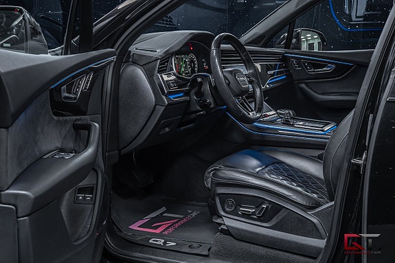 Audi Q7 9 of 22
