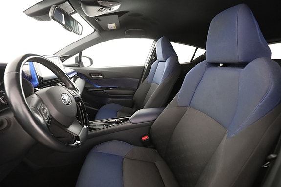 Toyota C-HR 9 of 30