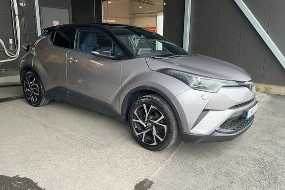 Toyota C-HR 7 of 30