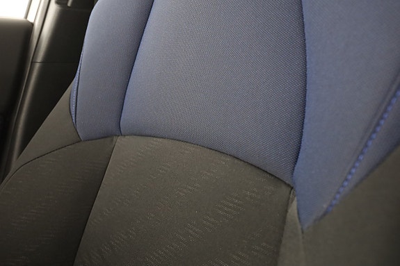Toyota C-HR 30 of 30