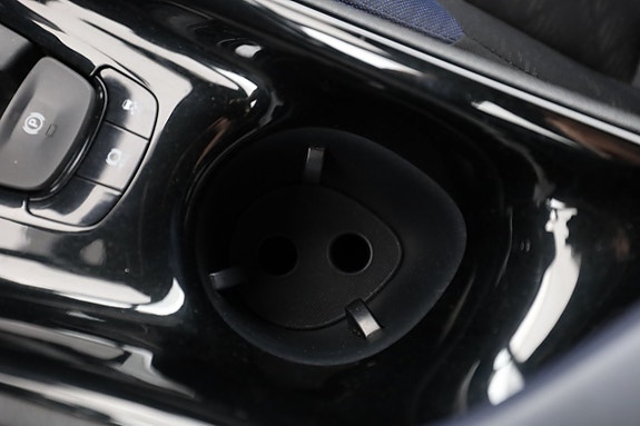 Toyota C-HR 24 of 30