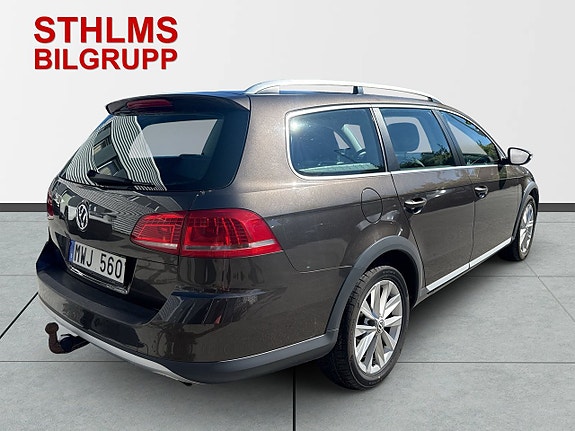 Volkswagen Passat Alltrack 4 of 5