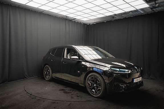 BMW iX 5 of 5