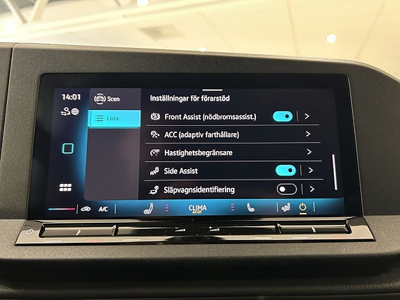 Volkswagen Caddy Maxi 18 of 20