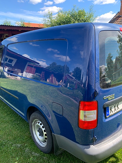 Volkswagen Caddy Maxi 3 of 5