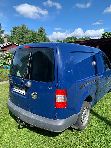 Volkswagen Caddy Maxi 2 of 5