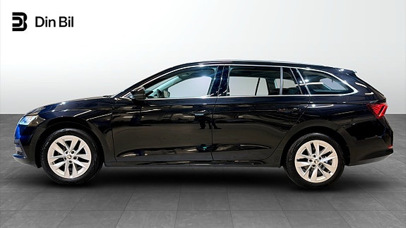Skoda Octavia 2 of 5