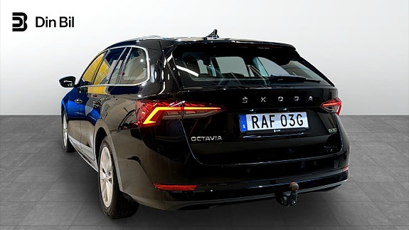 Skoda Octavia 3 of 5