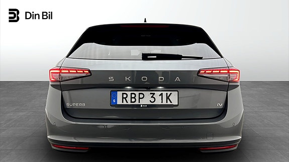 Skoda Superb 5 of 5