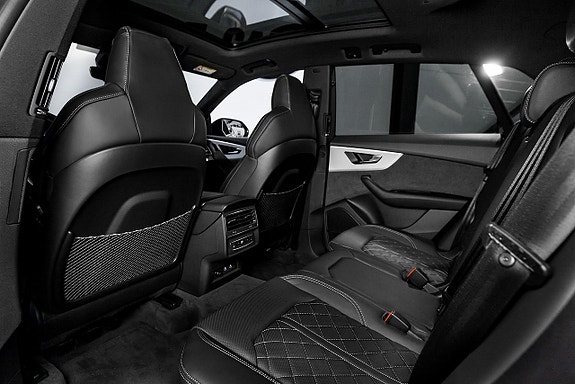 Audi Q8 13 of 22