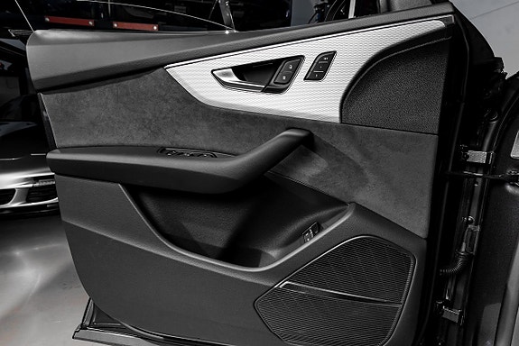Audi Q8 20 of 22
