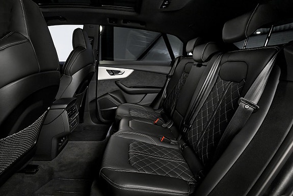 Audi Q8 12 of 22