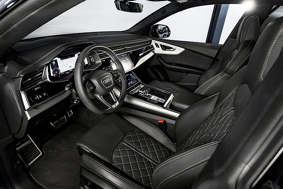 Audi Q8 9 of 22