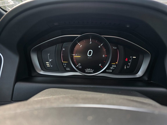Volvo XC60 13 of 13