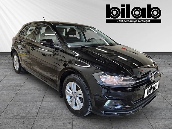 Volkswagen Polo 2 of 5