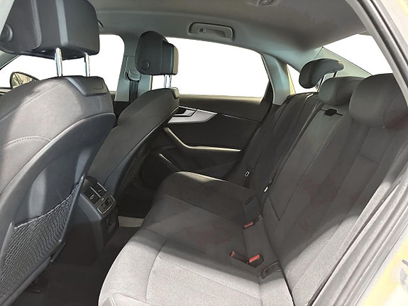 Audi A4 7 of 14