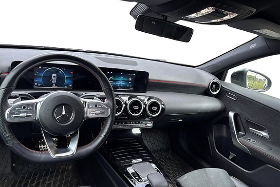 Mercedes-Benz A180 8 of 11
