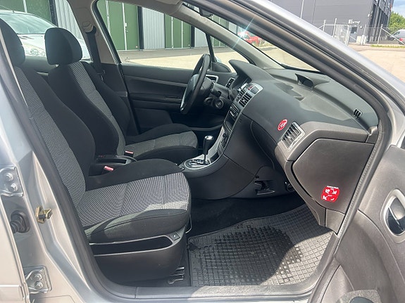 Peugeot 307 9 of 13